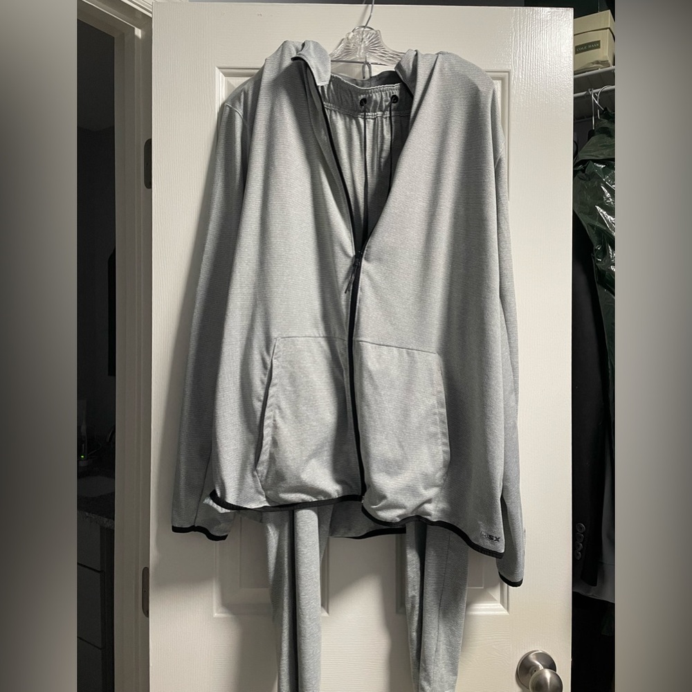 Men’s MSX by Michael Strahan sweatsuit